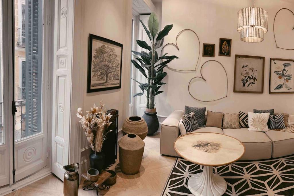 El Botones - Nuevo Apartamento De Diseno Barco マドリード エクステリア 写真